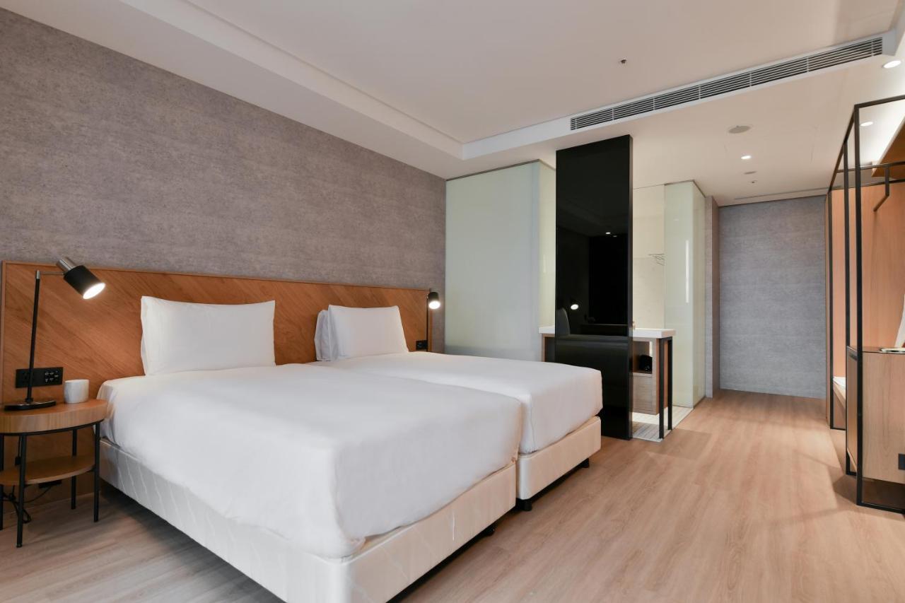Check Inn Select New Taipei Sanchong Dış mekan fotoğraf