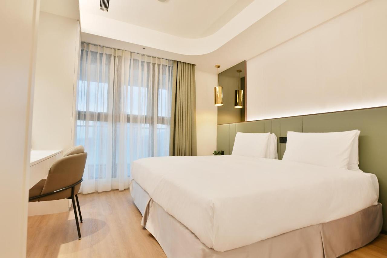 Check Inn Select New Taipei Sanchong Dış mekan fotoğraf