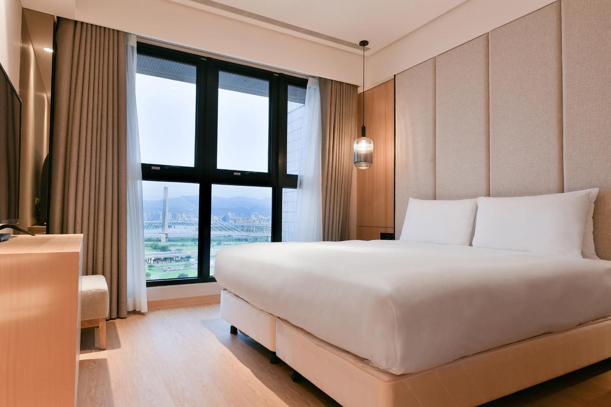 Check Inn Select New Taipei Sanchong Dış mekan fotoğraf