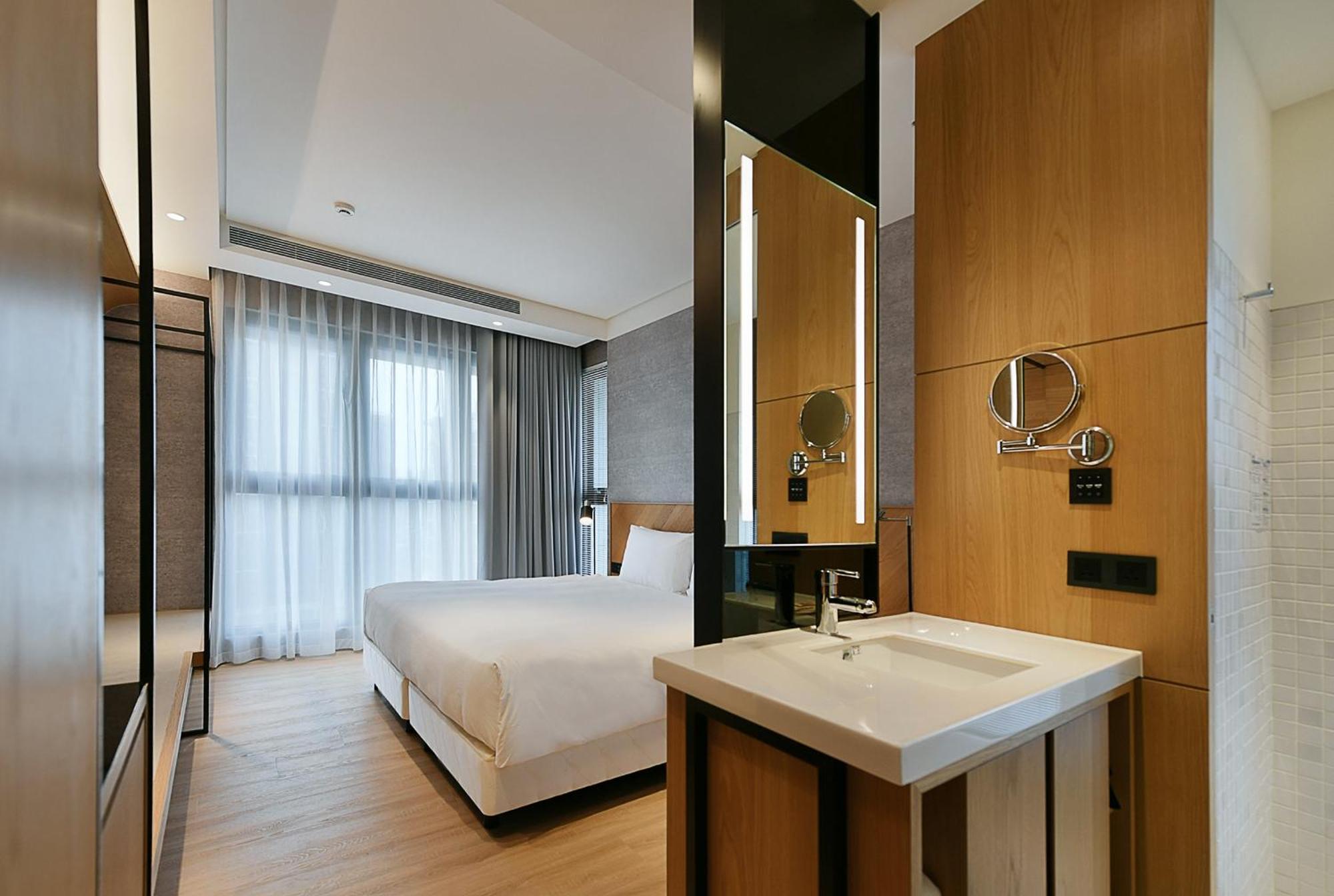 Check Inn Select New Taipei Sanchong Dış mekan fotoğraf