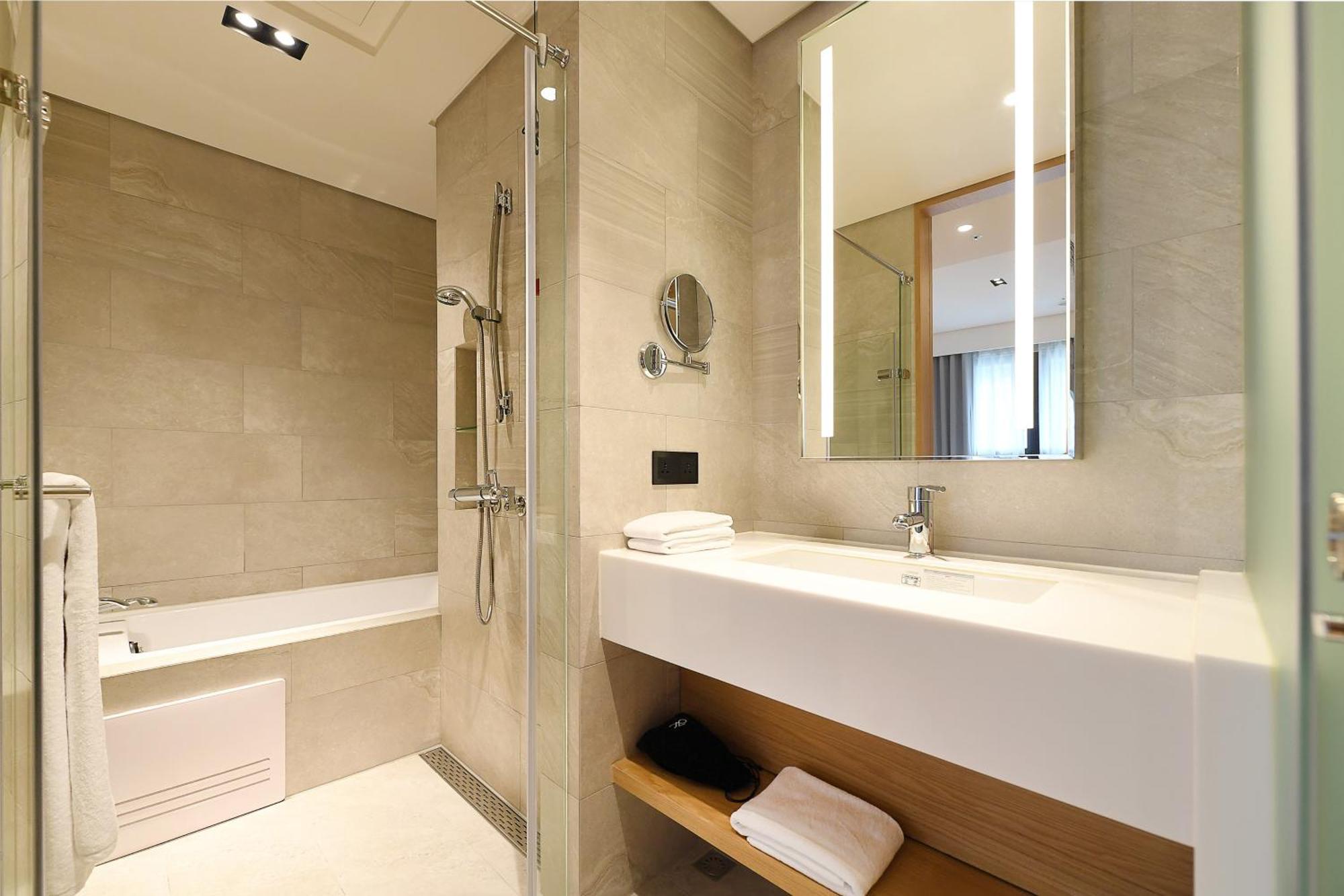 Check Inn Select New Taipei Sanchong Dış mekan fotoğraf